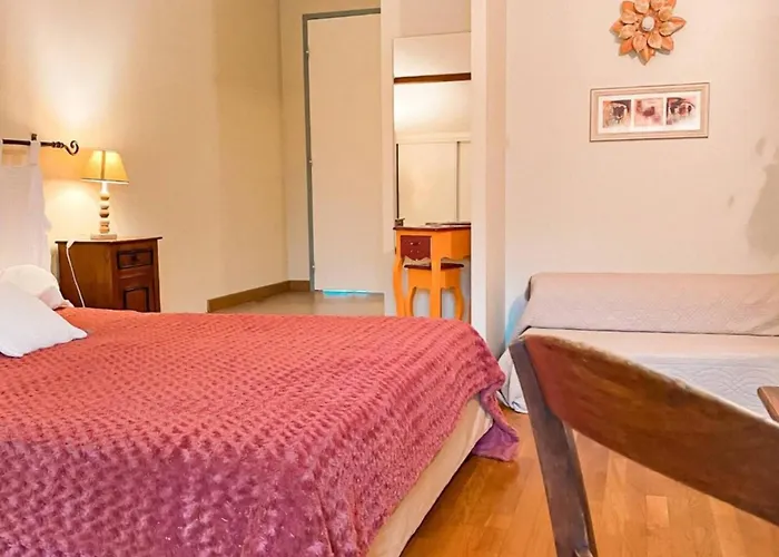 Domaine Hias 招待所 3*